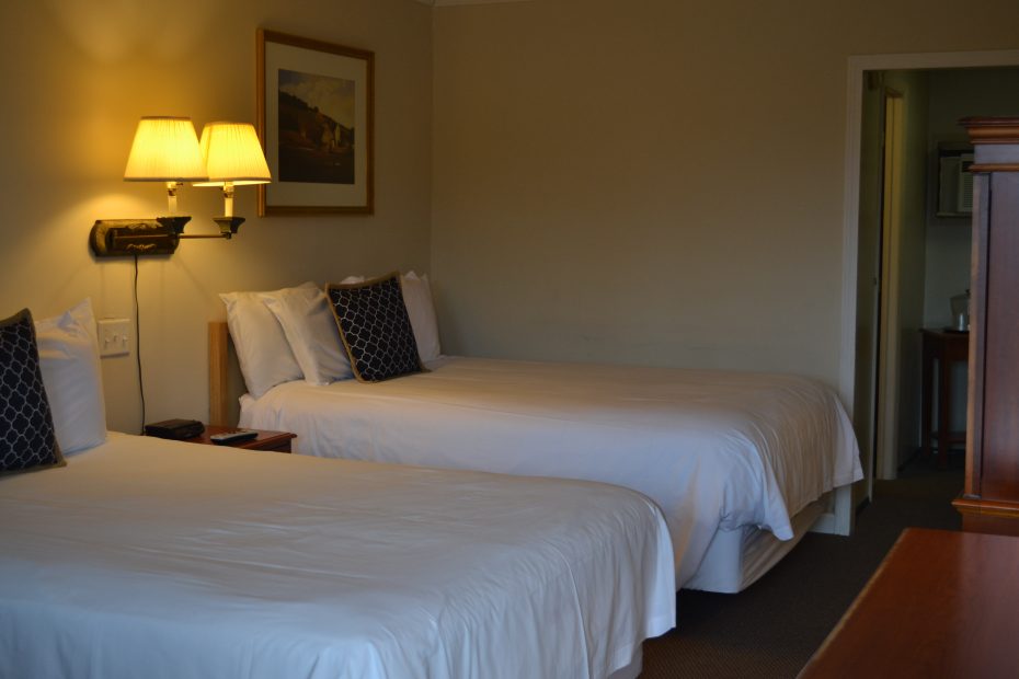 Henniker Motel SO CLOSE TO THE SLOPES, YOU'LL BE STAYING ON THE TRAIL MAP